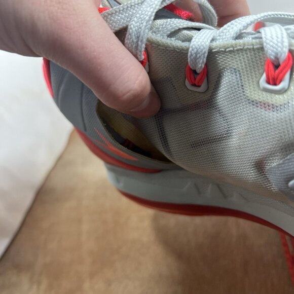 Nike LeBron 11 Low Base Grey Laser Crimson (No Box) Men Size 10 Basketball Shoes main image 5
